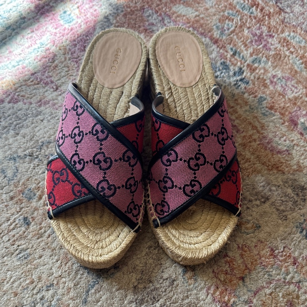 Gucci Women's Pink and Red Espadrilles 37